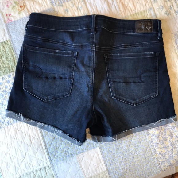 Super Comfy AEO Shorts - Picture 2 of 9